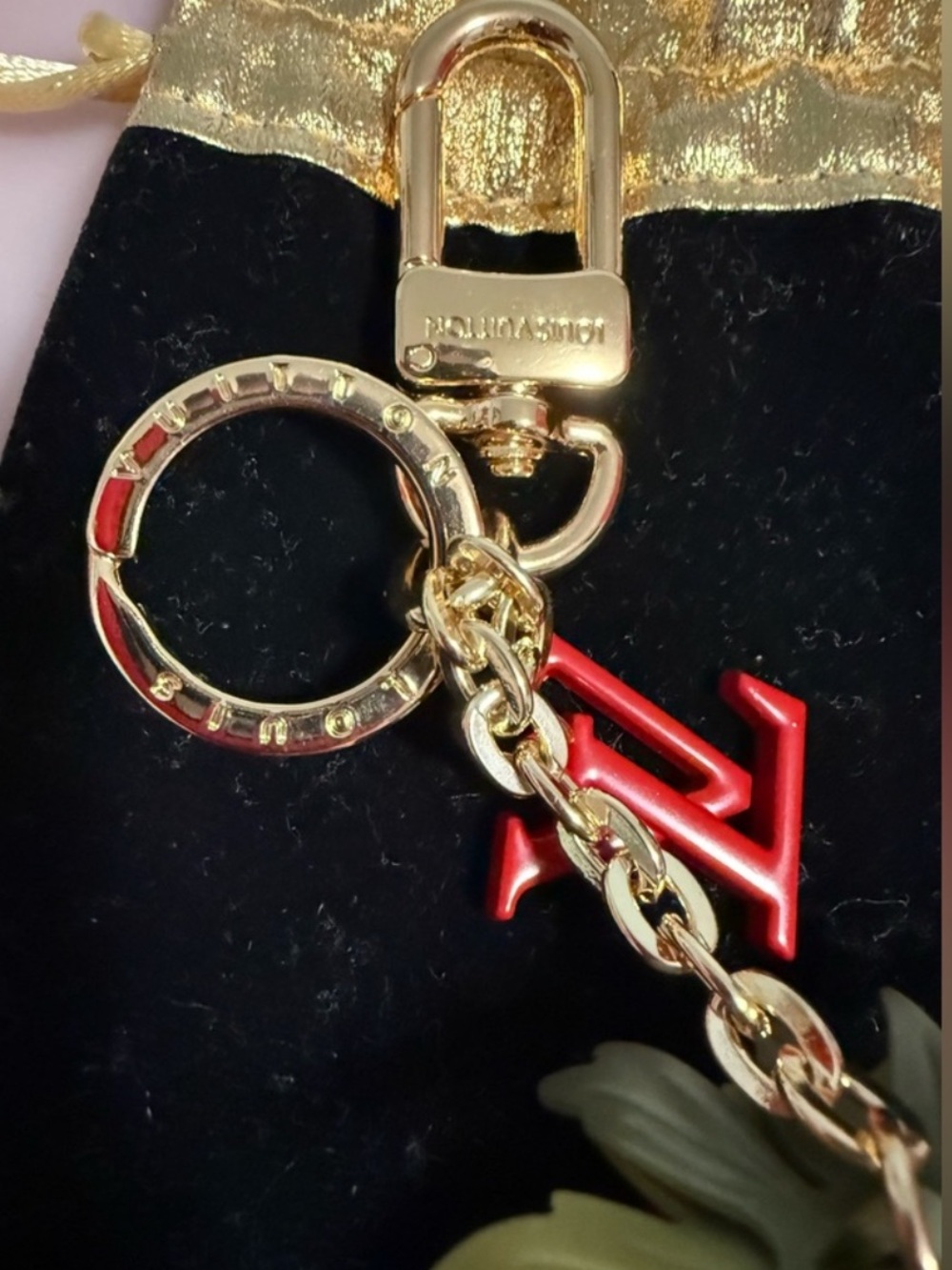 Keychain/bagcharm gorgeous 🍓 
hanging Charm with Monogram hanging charm! - Picture 6 of 9